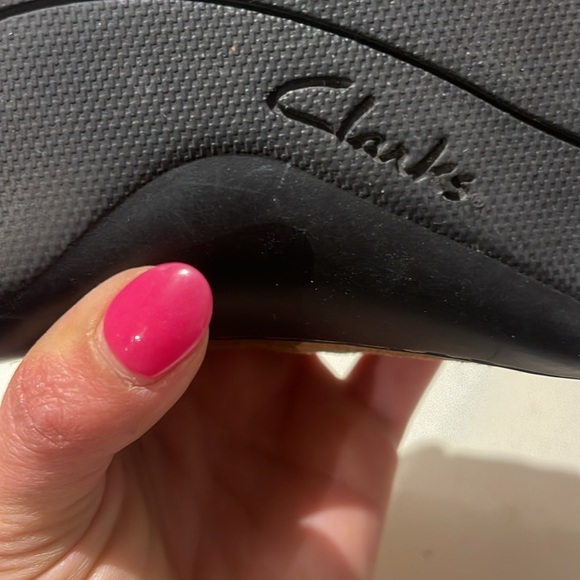 Clarks bendable size 7 - Picture 4 of 4